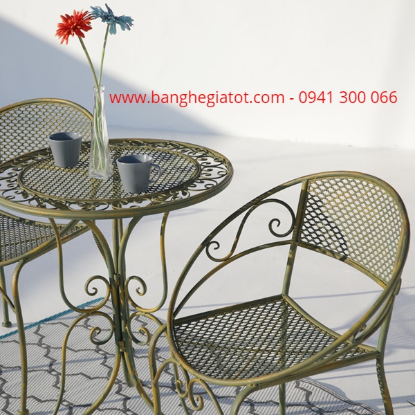 Bàn ghế cafe khung sắt