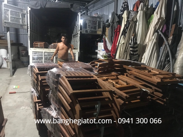 Bàn ghế nhà hàng giá rẻ