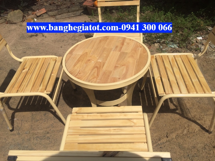 bàn ghế gỗ cao su