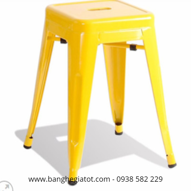bàn ghế khung sắt phòng khách