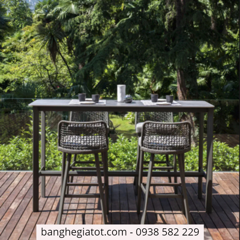 bàn ghế quầy bar thanh lý