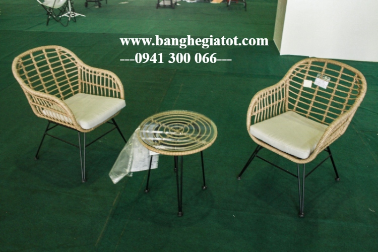 Bộ bàn ghế mây đan