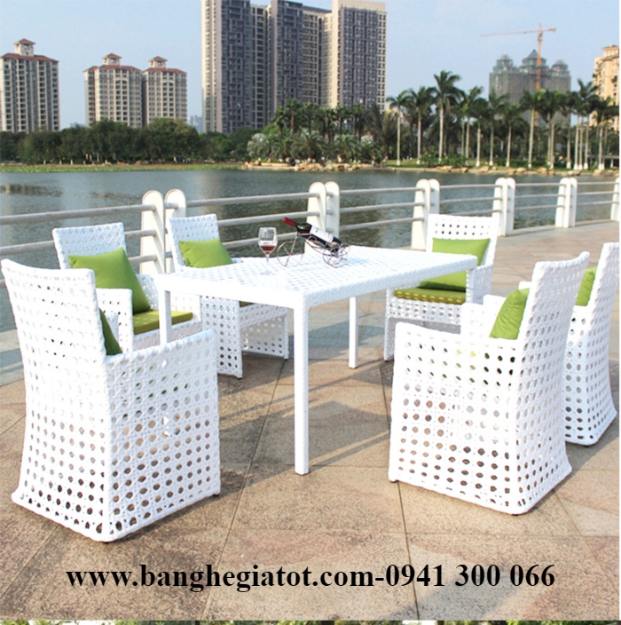 bộ ghế mây ngoài trời