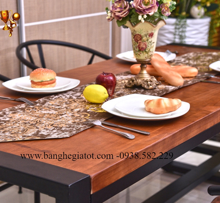 công ty bán bàn ghế khung sắt tại tp hcm